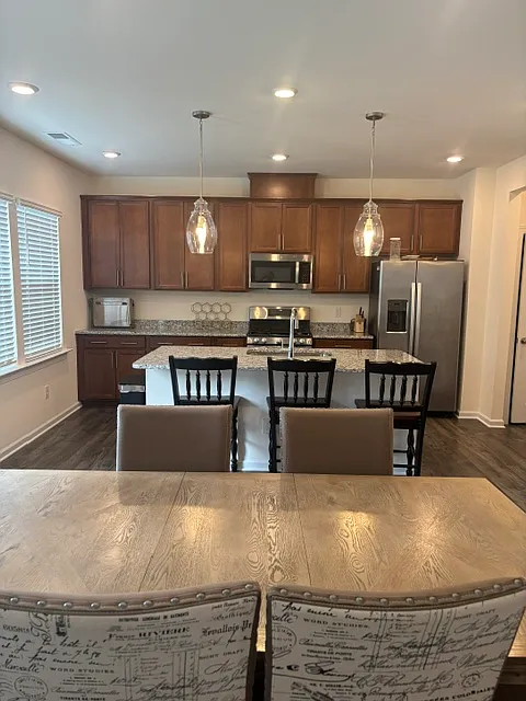 406 Auburndale Ct - 1 — Photo 2