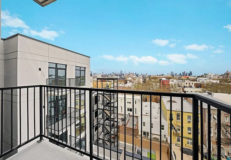 597 Grand St #525 — Photo 11