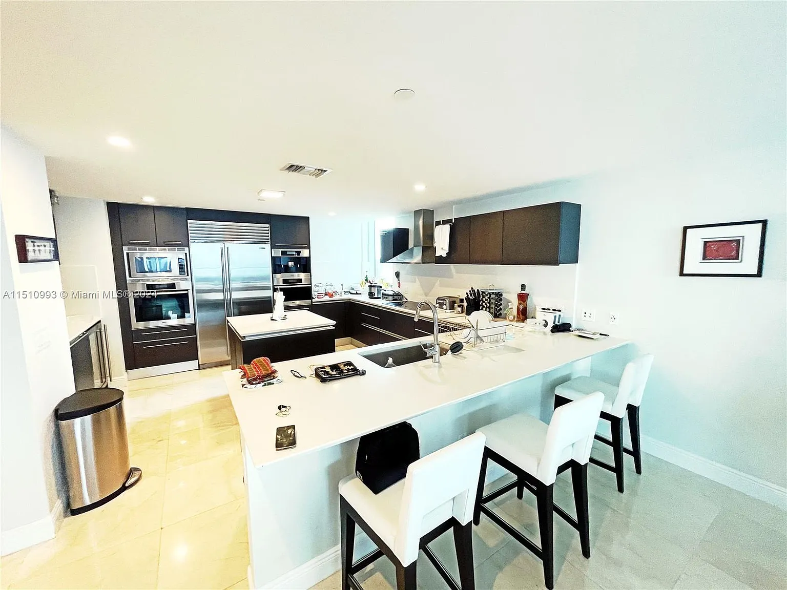 4 bed, 4.5 bath, 2394 sqft, $16,000 — Photo 4