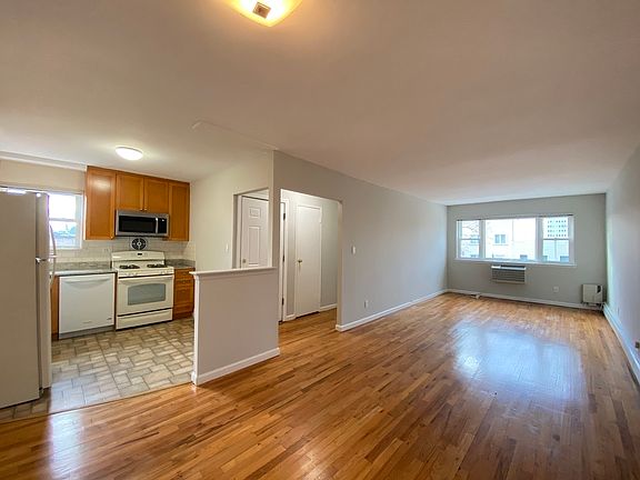 4th image of 23-25 36th St #3A