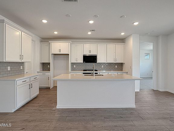3rd image of 4304 W Sebastian Lane