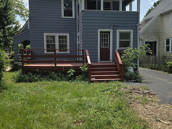 3rd image of 3953 Elmwood Rd