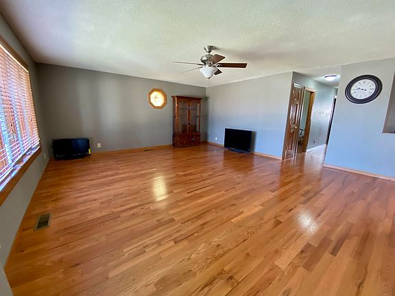 5th image of 1509 Apache Ave