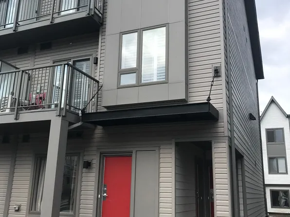 2635 William Jackson Dr #114, Pickering, ON L1X 0C3