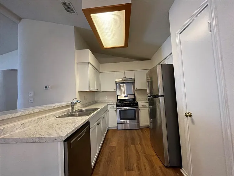 12607 Olympiad Dr — Photo 12