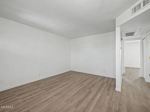 5th image of 455 W Kelso St APT 222
