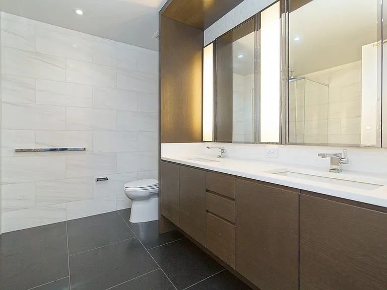 50 Riverside Blvd #6G — Photo 5