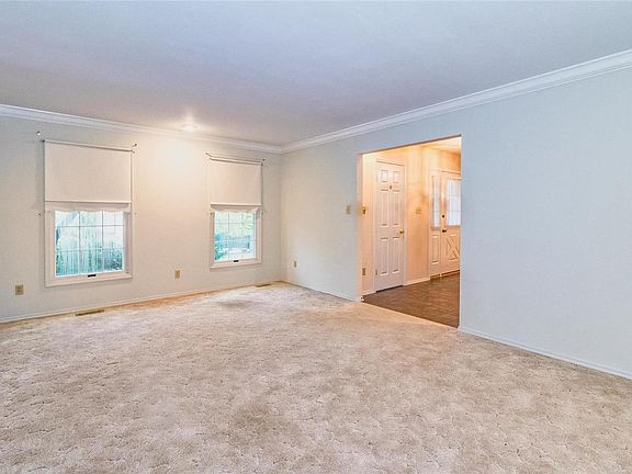 5th image of 15992 Woodlet Way Ct