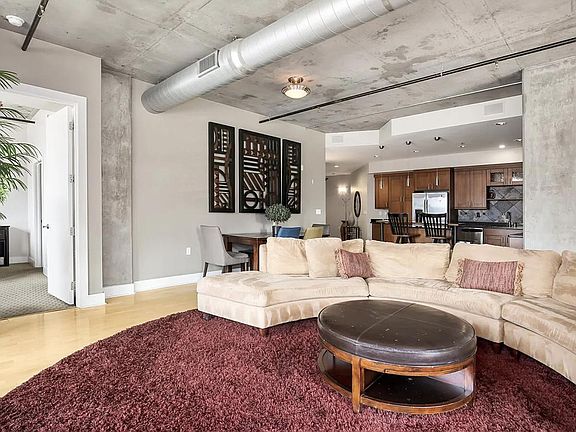 3rd image of 2210 Blake St Unit 201