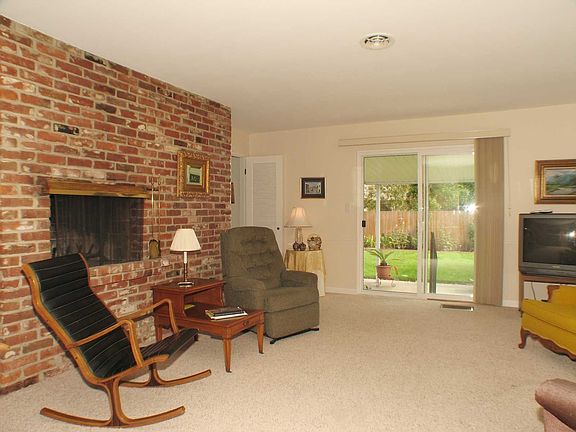 4th image of 811 Bell Air Dr
