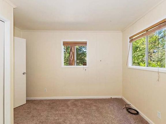 5th image of 26490 Forest Ln