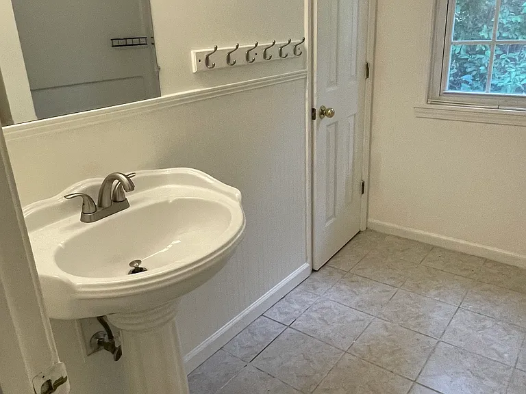 2131 Hutton Dr — Photo 21