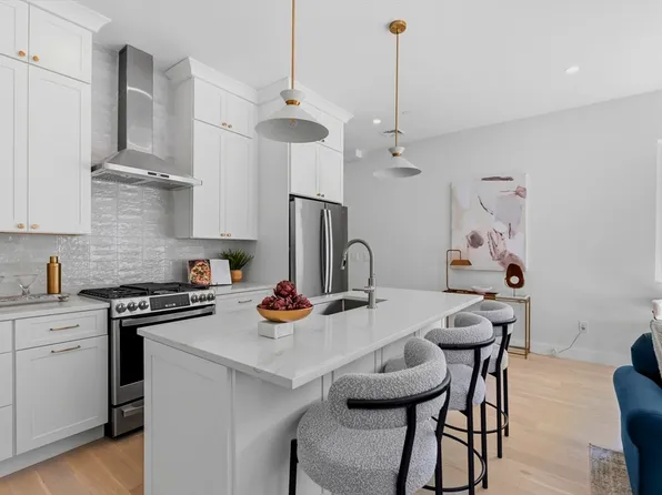 28 Swan Ave #1, Boston, MA 02128