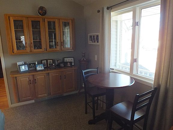 5th image of 1042 E 10th St