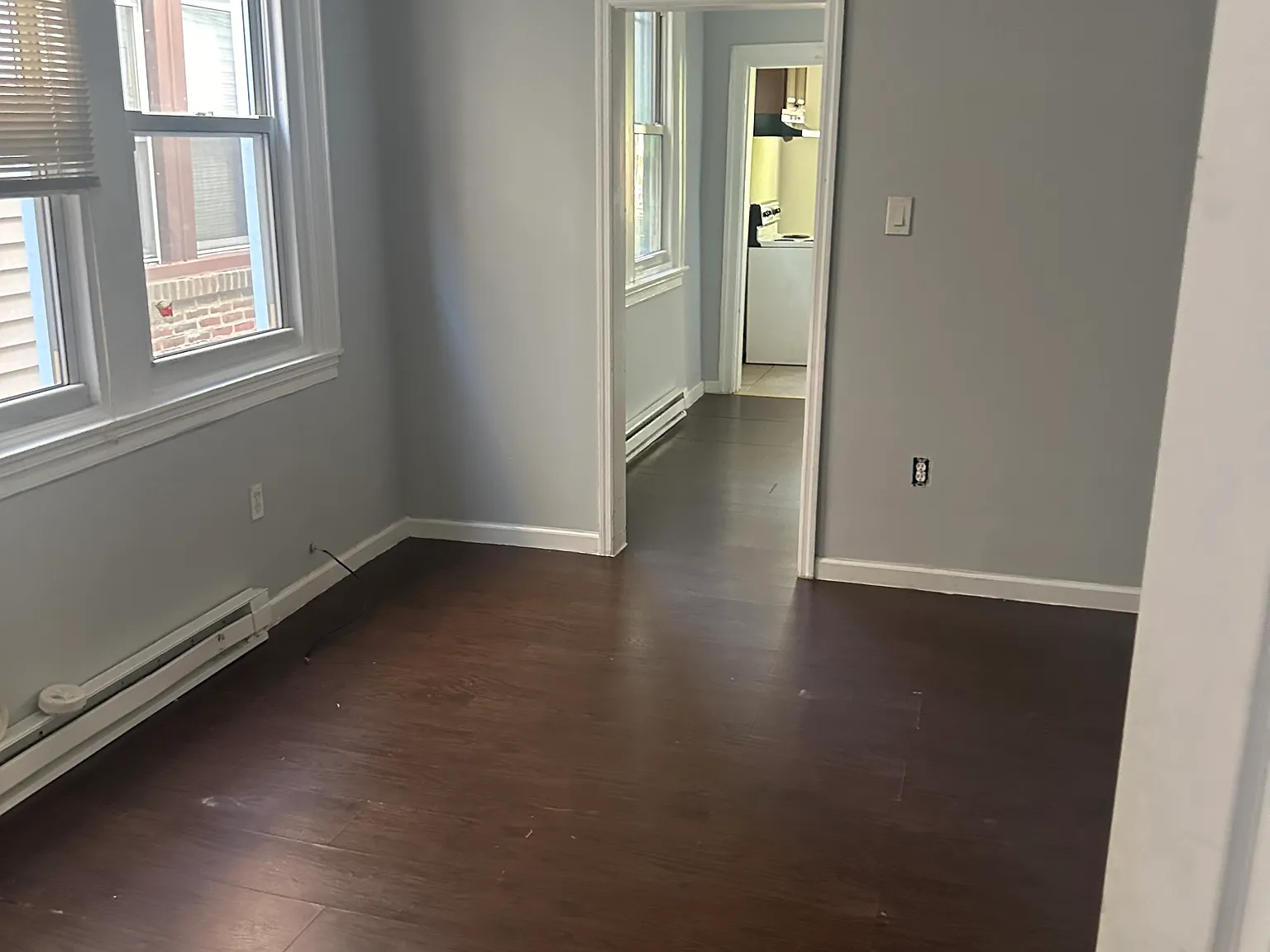 1 bed, 700 sqft, $1,000 — Photo 2
