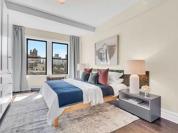 4th image of 21 E 10th St APT 12D