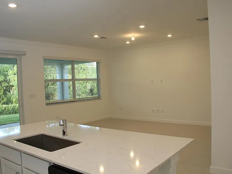 756 Veridian Cir NW — Photo 23