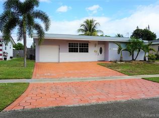 8611 NW 25th St, Sunrise, FL 33322