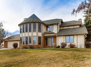 7729 Country Creek Dr, Niwot, CO 80503
