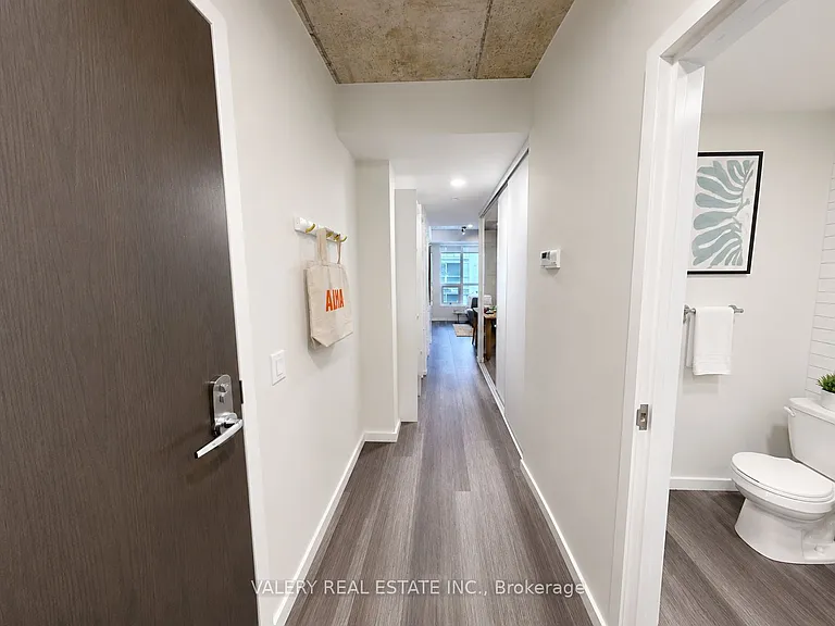 256 Rideau St #R1002 — Photo 1