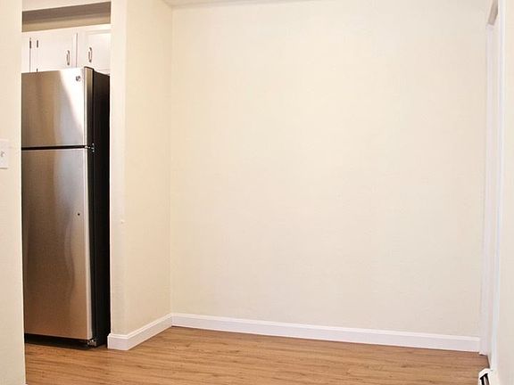 3rd image of 1144 Douglas Ave APT 4