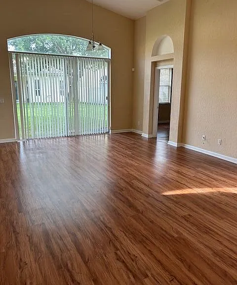 5642 Sunberry Cir — Photo 2