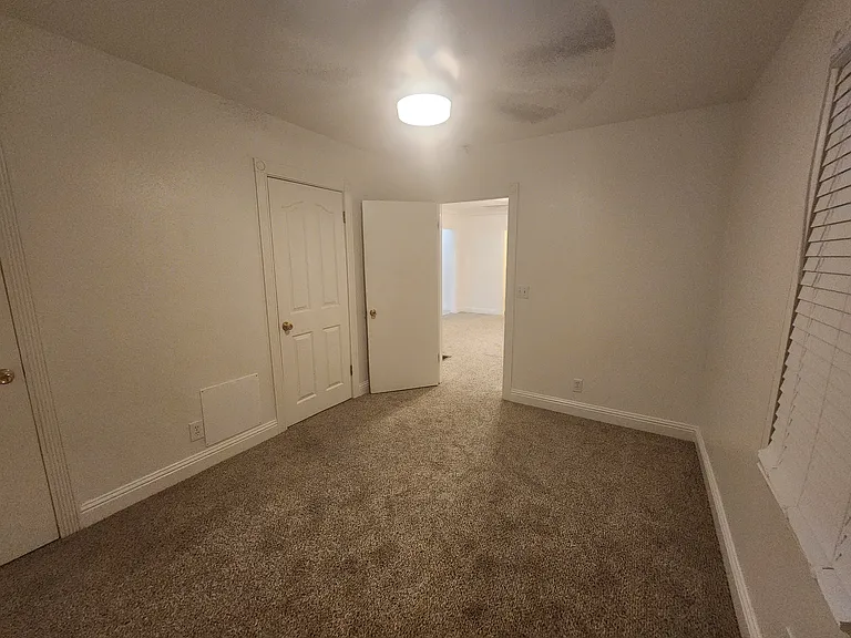 208 Main St #C — Photo 14