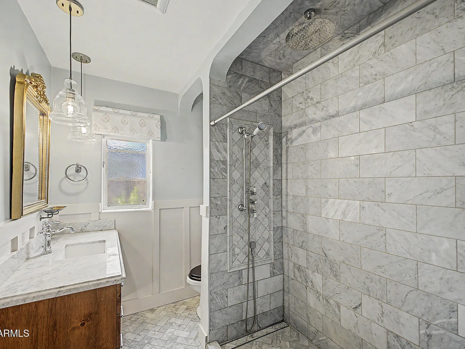 3 bed, 1.0 bath, 1131 sqft, $2,600 — Photo 4
