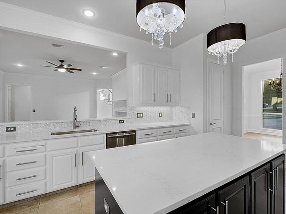 4th image of 1413 Brighton Ct