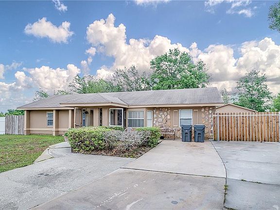 2nd image of 715 Bunker Ln