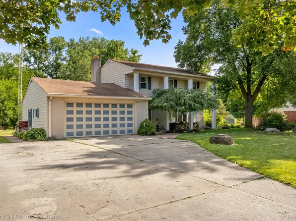 2254 S Custer Rd, Monroe, MI 48161
