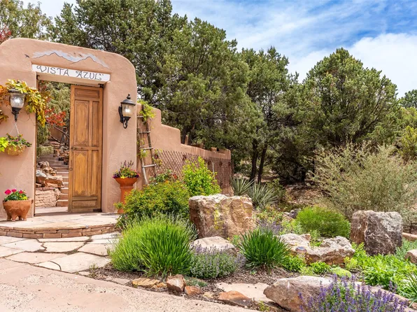 8 San Juan Ranch Rd, Santa Fe, NM 87506