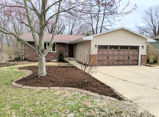 1308 N 1650 East Rd, Shelbyville, IL 62565