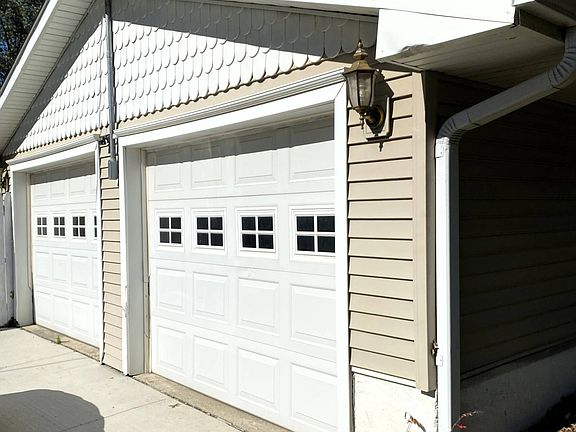 5th image of 703 W Devoe St