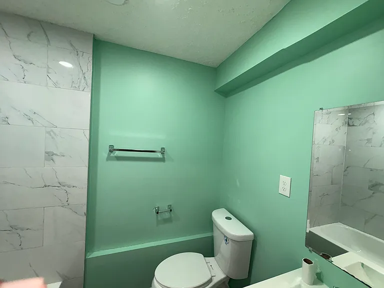 Basement Fullbath