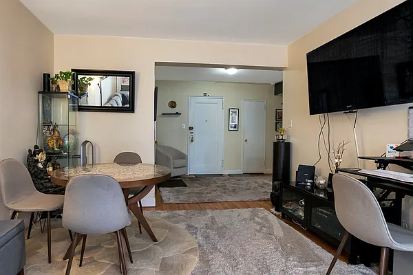 Sold by Douglas Elliman | media 10
