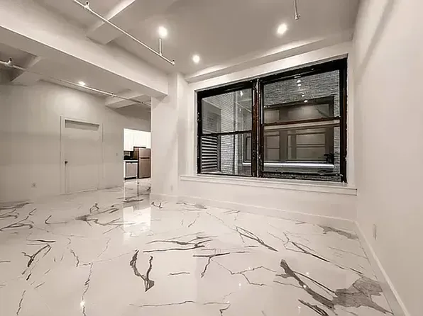 248 West 35th Street image 1 of 10