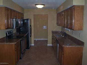 2nd image of 4584 Mayflower St
