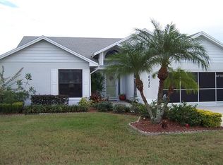6035 Condor Dr, Lakeland, FL 33809
