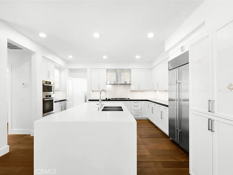 19 Garnet — Photo 12
