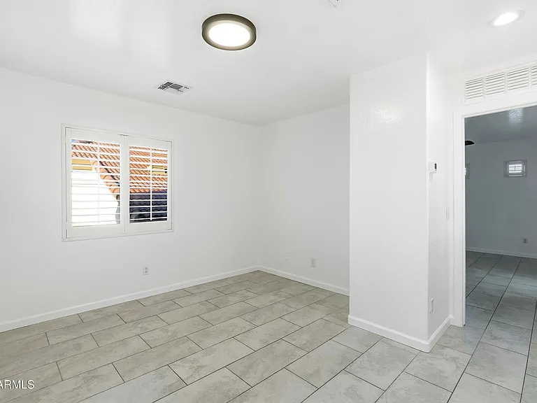 7527 S 13th Pl — Photo 18