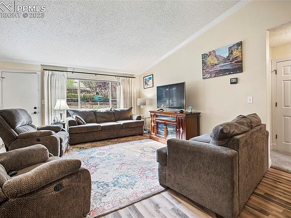 4th image of 7658 Vallhalla Dr
