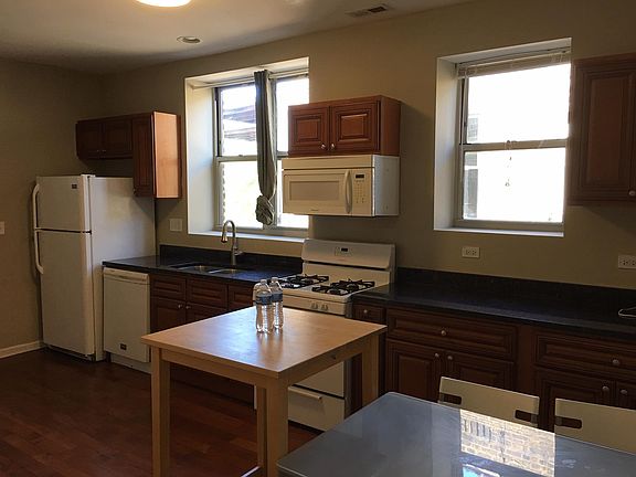 4th image of 5134 S Ingleside Ave #1C