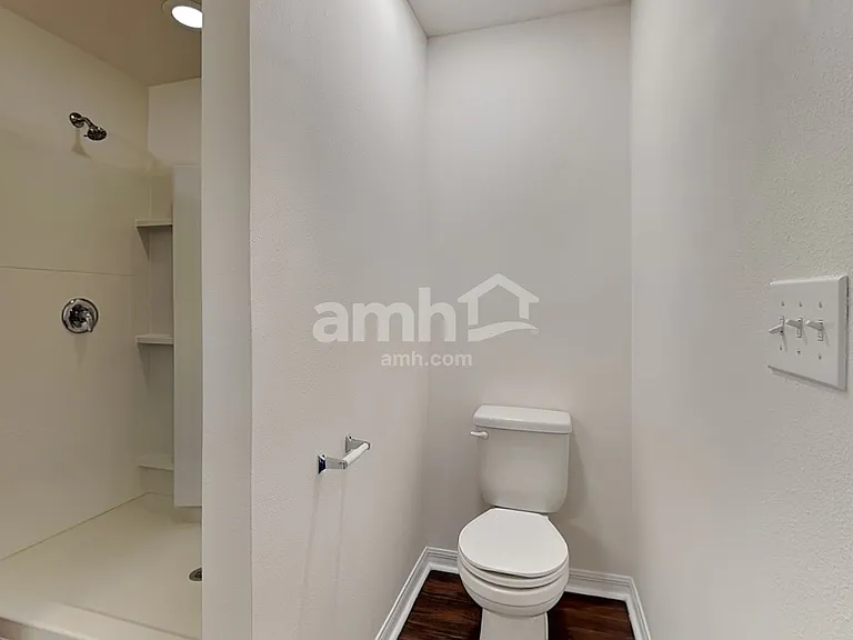 1741 Chatham Green Cir — Photo 14