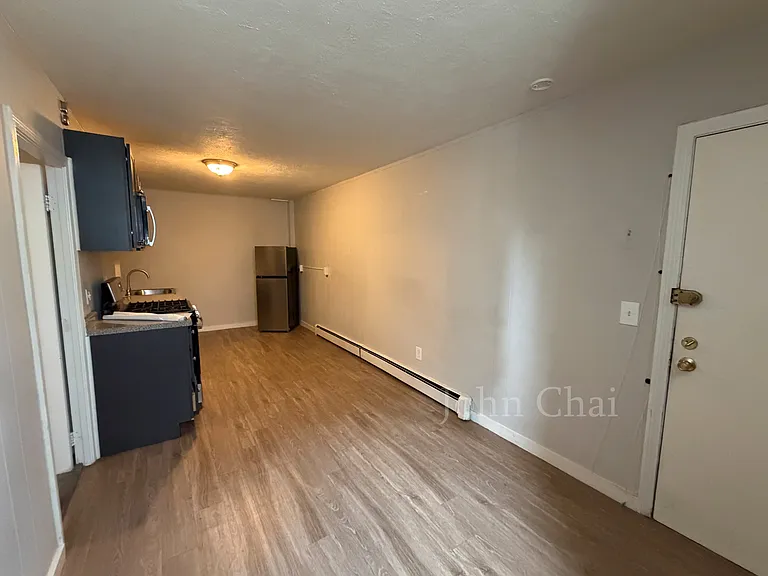2 Woodlawn St #2R — Photo 8
