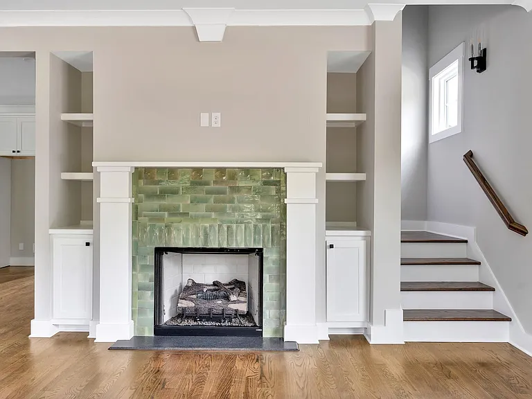 1323 Thomas Ave — Photo 4