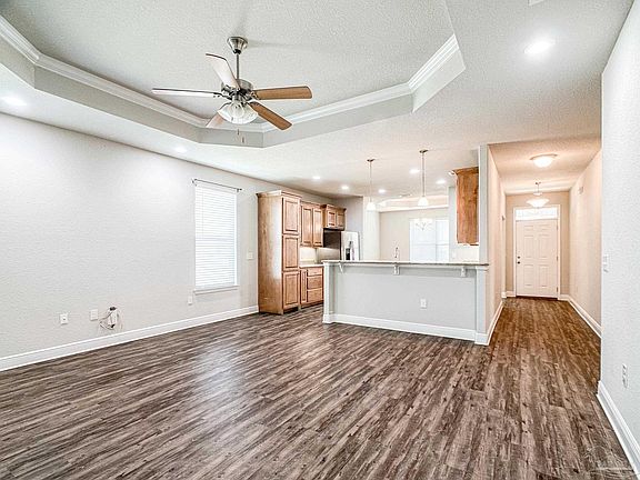 5th image of 833 Oak Aly