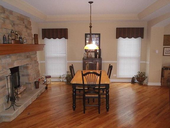 3rd image of 12212 Winterberry Ln