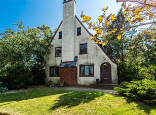 3348 Frederick St, Oceanside, NY 11572
