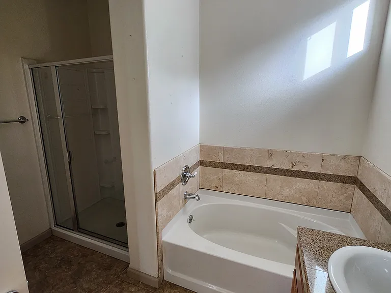 2745 Scottsdale Rd — Photo 11